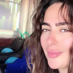 Samaneh Pakdel Instagram - ٠ 
خوب باشين ❤️
#سمانه #هادى_كاظمى#احساس#