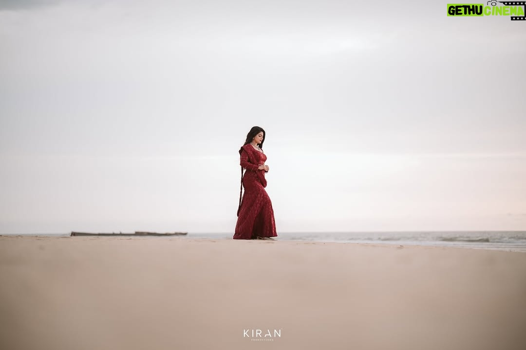 Samata Amin - 11.5K Likes - A weave of dreams, a shade of love. ❤️
 
Beautiful outfit designed & customise by @alara.wearyourstory ♥️
Jewellery by @nazakathbyrupsath ⭐️
MUA H @kanchanashettymakeupartist @makeupmagicbydeekshashetty 

Captured by @kiranproductions.in 
Location @royaldreams_surathkal 

#samataamin #weddingstory