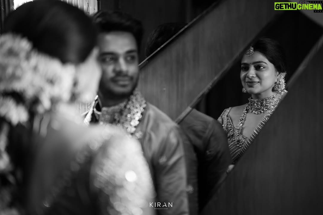 Samata Amin - 12.6K Likes - The mehendi evening — we danced, we laughed, and made memories for a lifetime. 💚🧿

Captured by @kiranproductions.in 
Event by @frolix_events_ 
Location @royaldreams_surathkal 
Outfit by @mantra.ixe 
Jewellery by @nazakathbyrupsath 
MUAH @kanchanashettymakeupartist @makeupmagicbydeekshashetty 

#vinsam 
#weddingsaga
