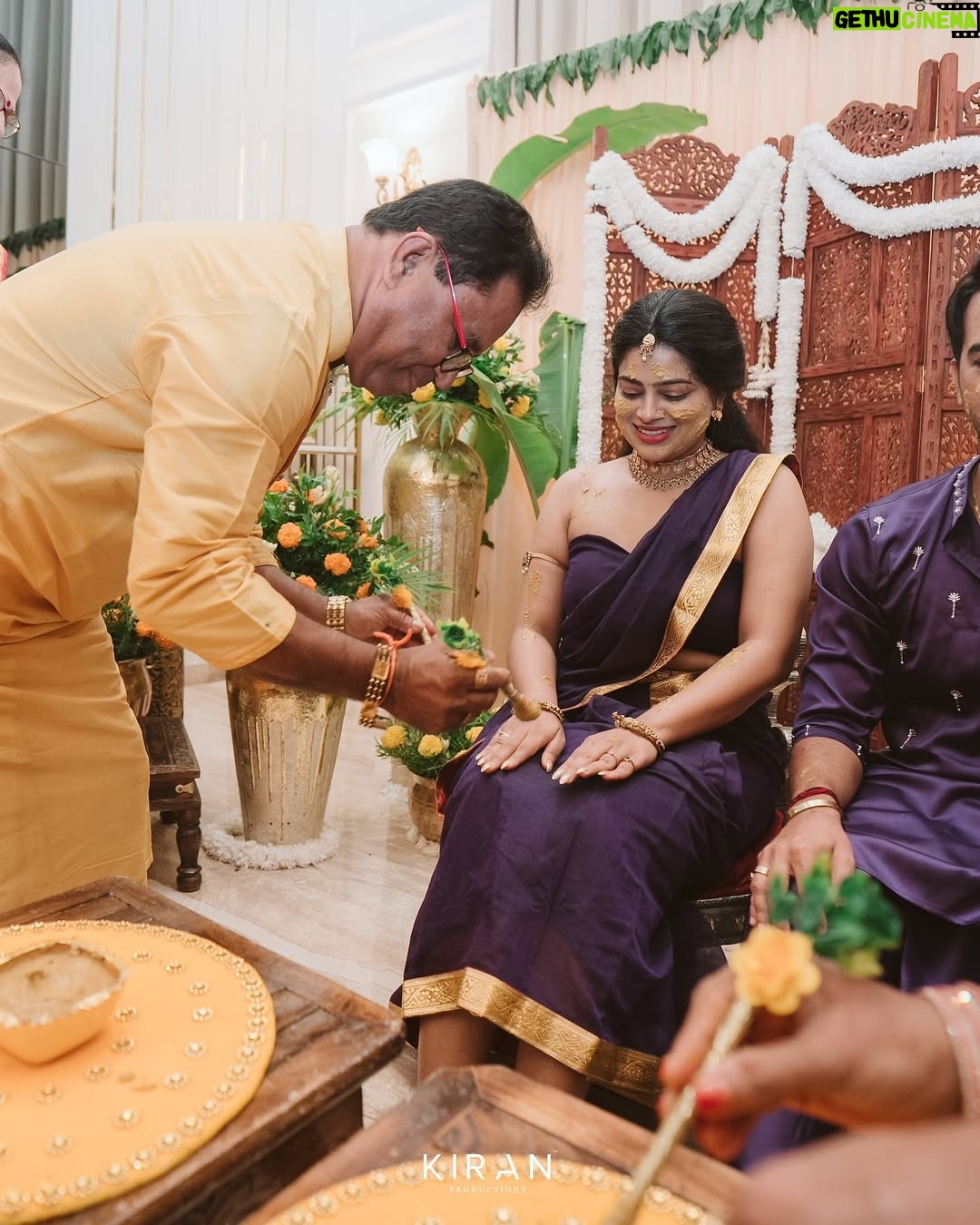 Samata Amin - 28.4K Likes - Haldi — where traditions meet the touch of divinity 🌼💜

Captured by @kiranproductions.in 
Location @royaldreams_surathkal 
Samata outfit @alara.wearyourstory 
Vineeth outfit @mantra.ixe 
Event @frolix_events_ 
Jewellery by @nazakathbyrupsath 
MUAH @makeupmagicbydeekshashetty @kanchanashettymakeupartist 

#vinsam #weddingday #haldi