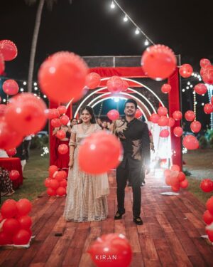 Samata Amin Instagram - A night of lights, laughter & love — and that’s when we said action for our real life 🪩❤️🧿

#9-10-2025🧿
Event by @frolix_events_ ✨
Captured by @kiranproductions.in 
Samata outfit @alara.wearyourstory 
Vineeth outfit @mantra.ixe 
Jewellery by @nazakathbyrupsath 
MUAH @kanchanashettymakeupartist @makeupmagicbydeekshashetty 

#vinsam #weddingstory