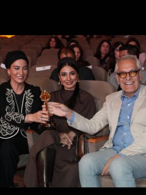 Samira Hassanpour Instagram - 5 Slemani international film festival
@siff.2016
special thanks to
@negah_fashion_studio 🙏🏻🤎✨