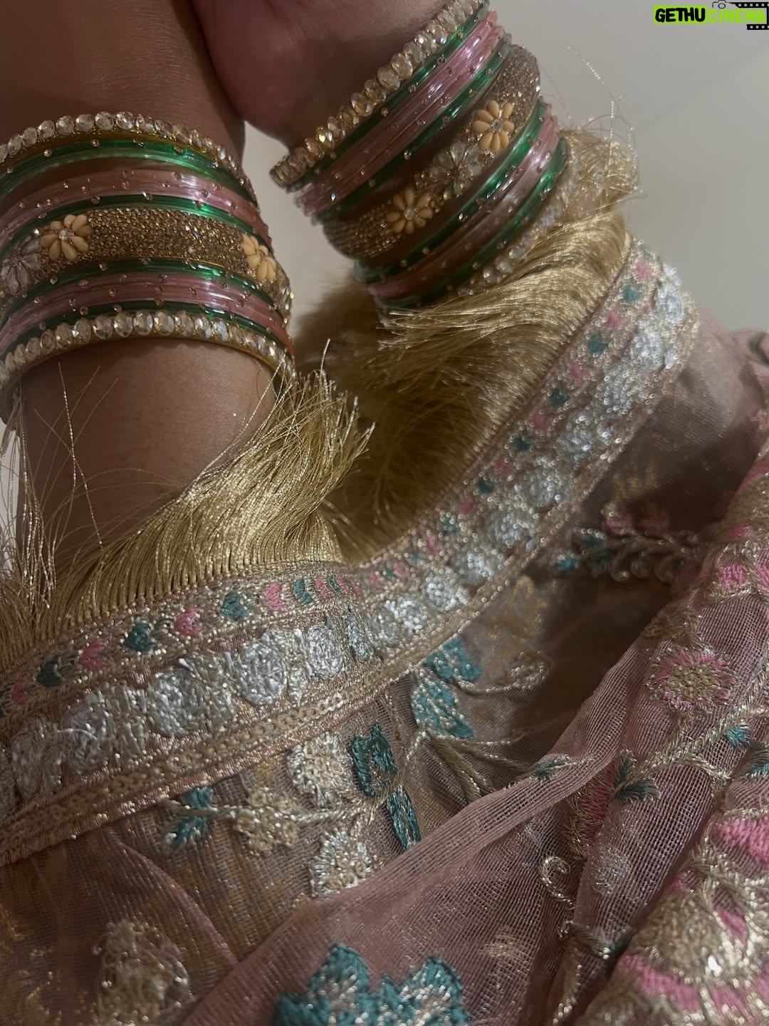 Sana - 4.6K Likes - Elegance isn’t loud, it’s eternal. ✨
#TimelessGrace #ClassicVibes #ElegantSoul #EthnicCharm #SoftElegance #DesiStyle #RoyalTouch #PastelLook #InstaClassic #TrendingReel