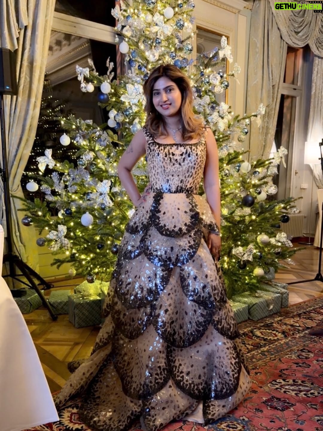 Sana Raees Khan - 25.6K Likes - Swiss Alpine Magic 💫
.
.
#sanaraeeskhan #ladysrk #switzerland #alpine #swiss #travel #fashion #beauty #travelgram #gown #style #taylorswift #stmoritz #fun #goodtimes #fashionable #lawyer #lawandorder #love #adventure #goodtimes