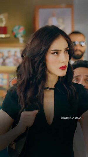 Sandra Echeverría Instagram - YA DISPONIBLE #orillesealaorilla POR @vix CORRAN A VERLA!!!!