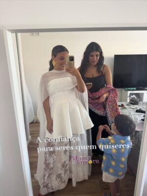 Sandra Silva Instagram - Independentemente de tudo, 2025 vai sempre ser o ano em que me casei e festejei um fim de semana inteiro com alguns dos melhores amigos que temos na nossa vida. Há alguns tesourinhos neste post, incluindo o último slide, o vídeo do first look que nunca partilhei aqui 😭