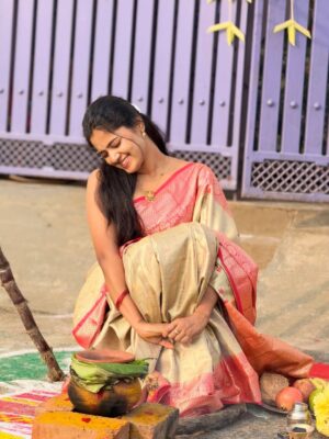 Sangeetha Kalyankumar Instagram - Wishing you a Pongal filled with positivity and new dreams.
May your hard work turn into golden moments this year.
Happy Pongal! 

#pongal