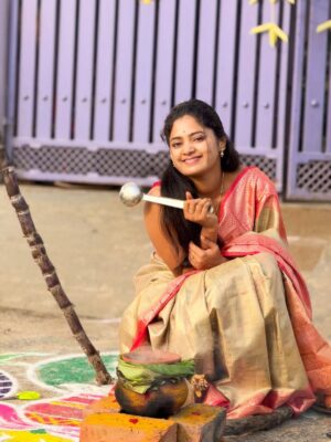Sangeetha Kalyankumar Instagram - Wishing you a Pongal filled with positivity and new dreams.
May your hard work turn into golden moments this year.
Happy Pongal! 

#pongal