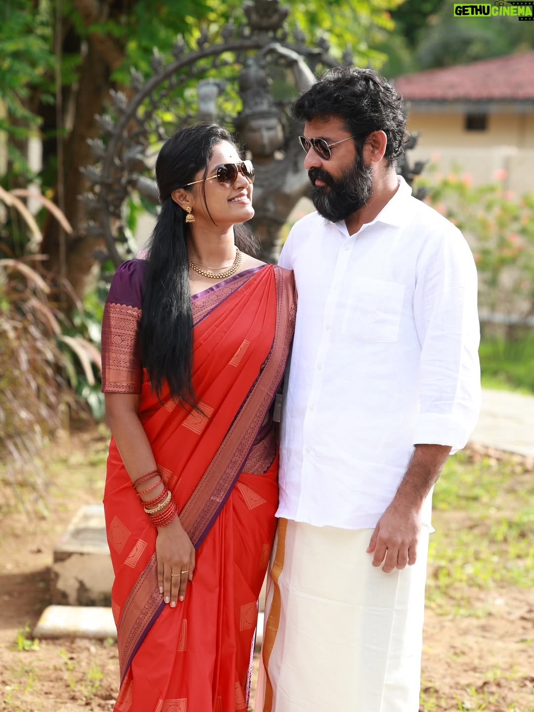 Sangeetha Kalyankumar - 100.8K Likes - I’m very happy to share that❤️😍I’m stepping into new beginnings #vadam  #moviepoojai
Hero @vimalactoroffl I’m very blessed to work with u sir ❤️
Director @kentheran03 thanks for this wonderful opportunity ❤️
Production @masani_pictures Thanks a lot ❤️

#vadam #vadammoviepoojai 
#vimal #sangeethakalyan