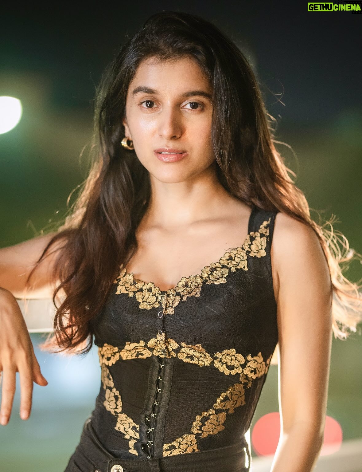 Sanjana Sarathy - 45.3K Likes - Thevai ila po po, energy only 💅😌
.
.
.
Shot by the talented: @arunprasath_photography ✨