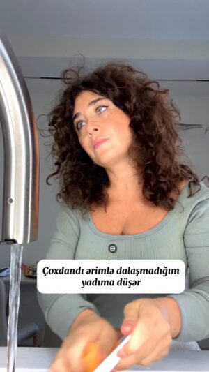 Sanura Jafarova Instagram - Qizlar hamimizin acigini chixdim😂 @prelineazerbaijan