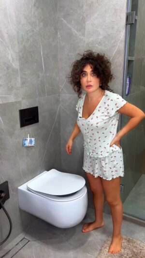 Sanura Jafarova Instagram - 🤣 @prelineazerbaijan
