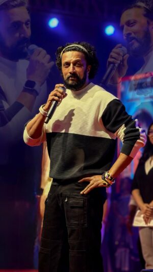 Sanvi Sudeep Instagram - āStardom that echoes, a crowd that roars, and a King who rules every heart ā Happy Birthday to the Badshah, Kichcha Sudeep sir šš„ā
.
.
.
.
#BadshahKichchaSudeep
#KichchaSudeep
#KichchaMania
#Sudeepians
#KingOfHearts
#KannadaBadshah
#SandalwoodKing
#KichchaReign
#MassAppealKing
#SudeepBirthdayVibes
#PrideOfSandalwood
#KichchaSwag
#MegastarSudeep
#RulerOfMillions
#happybirthday