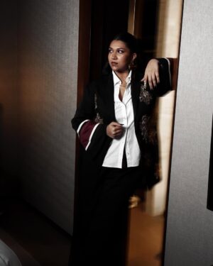 Sanvi Sudeep Instagram - š
.
.
.
.
.
Outfit: @archithanarayanamofficial
Jewellery: @kalon_artjewellery
Styling: @sandhya__sabbavarapu @team_sandhya
Styling team: @soumyakoyada
Hair: @hairstylist_dono
Photography: @shamim_zyed