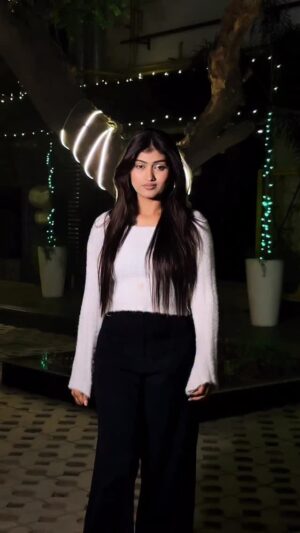 Sapna Roy Instagram - Dekho mujko gour se dekho 👀 @sapnaroy322
#instagram #viralvideos #trend #trendy #instagood #instadaily #viral #trendingreels #explore #viralreels #attitude #attitude😎 #selflove❤️ #selfrespect