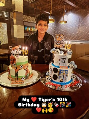 Sapna Sappu Instagram - Happy 🎂 Birthday Mera Raja Beta ❤️ Tiger ❤️ 🥳🤩🎊🎉🙌😘🍫❤️🎆🎇 God 🙌 Bless You Beta 😘😘😘😘😘❤️
Dear Fans keep yours blessings 🙌 to my son Tiger ❤️
.
.
.
#tiger #shaurya #myson #mylifeline #merarajabetatiger #merarajabeta #birthday #birthdaycelebrations🎉 #godblessyou 🙌 #blessed #blessings #love #godsgift ❤️ #sapnasappu #sapnaactres #bollywoodactress #mothersonlove❤️ #keepblessing #lotsoflove #instapost #instagram #instagood #explore #explorepage #trending #viralpost