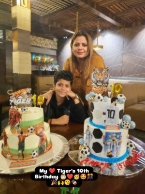 Sapna Sappu Instagram - Happy 🎂 Birthday Mera Raja Beta ❤️ Tiger ❤️ 🥳🤩🎊🎉🙌😘🍫❤️🎆🎇 God 🙌 Bless You Beta 😘😘😘😘😘❤️
Dear Fans keep yours blessings 🙌 to my son Tiger ❤️
.
.
.
#tiger #shaurya #myson #mylifeline #merarajabetatiger #merarajabeta #birthday #birthdaycelebrations🎉 #godblessyou 🙌 #blessed #blessings #love #godsgift ❤️ #sapnasappu #sapnaactres #bollywoodactress #mothersonlove❤️ #keepblessing #lotsoflove #instapost #instagram #instagood #explore #explorepage #trending #viralpost
