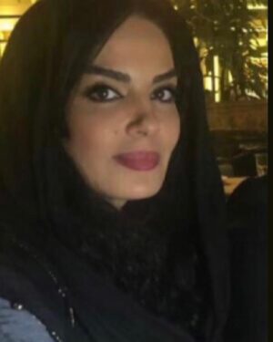 Sara Khoeniha Instagram - ای روز برآ که ذره‌ها رقص کنند
آن کس که از او چرخ و هوا رقص کنند
جانها ز خوشی بی‌سر و پا رقص کنند
در گوش تو گویم که کجا رقص کنند 
ثبت لحظه ای  که گذشت …🌱🙏🏻