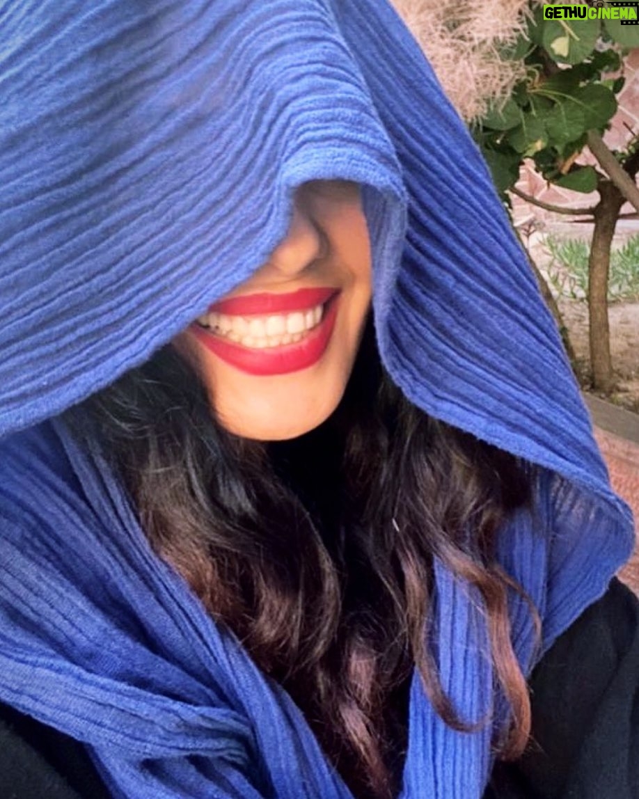 Sara Khoeniha - 15.2K Likes - کار ما از گریه گذشته که به آن میخندیم !