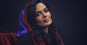 Sara Khoeniha Instagram - تو خیلی شجاعت داری ،خیلی شجاعت داری که با تمام سختی‌ها یه بار دیگه صبح بلند میشی و ادامه میدی.....
این رو خیلی از ما آدم ها باید به خودمون بگیم و از خودمون قدردانی کنیم ! 🙏🏻🌷♥️ تعطیلات خوبی داشته باشین عزیزانم
#سارا_خوئینی_ها
عکس : آقای مجید محبوبی راد @mimrad2