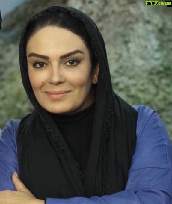 Sara Khoeniha - 23.5K Likes - بارها باید متولد شد ،درست زمانی که هیچ نوری نیست !