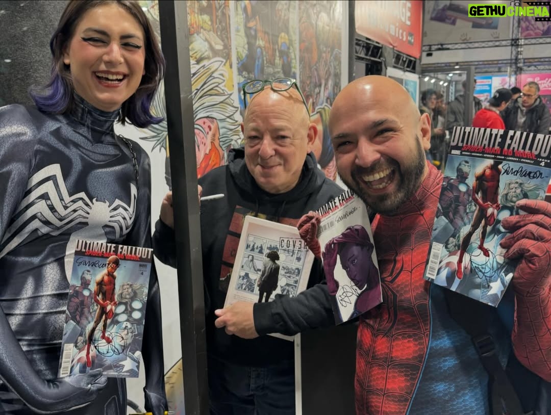 Sara Pichelli - 5.1K Likes - Broadcasting live from a CRAZY first day @mgwcmx reunion with @sara_pichelli got  to finally meet @peachmomoko60 after she did incredible #jinxworld covers with us. Incredible debut of the Italian edition of COVER & JOY OPERATIONS @artworkofstephenbyrne you’re going to flip! Thank you to everyone who came out. Somehow there’s more tomorrow? #mwah #comics #milan #milangames @mirage_comics_official