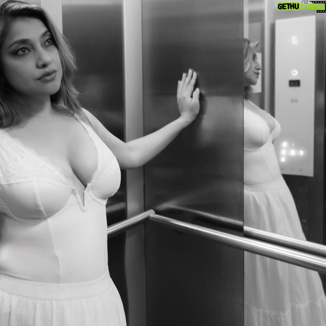 Sarah Azhari - 16.4K Likes - Somewhere only we know