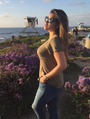 Sarah Azhari Instagram - 2016… when everything felt lighter and dreams felt closer.
Life trials (Covid etc ) dimmed my eyes, but they never broke my light. Resetting my face, body, and soul… healthy, whole, and glowing once more. Bismillah to 2026