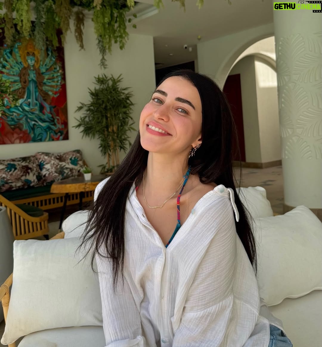 Sarah Elshamy - 22.6K Likes - ☁️🤍🦢🪞✨