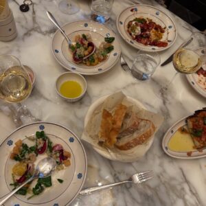 Sarah-Jane Mee Instagram - Pre Christmas Christmas catch up! Kicking of festivities early with some of my festive favourites @charlottehawkins1 @natalie_pinkham @gallacherkirsty @mrnickperry @charweath - delicious on every level @corinthialondon new Mezzogiorno - is definitely on the nice list - what a treat to meet and eat the food of the brilliant @chef_francescomazzei #chefstable #yeschef
The hotel is looking SO festive…like stepping into a Christmas classic ❤️ ⭐️
December I’m ready for you 🎄🎅🏻