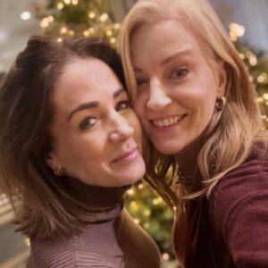Sarah-Jane Mee Instagram - Pre Christmas Christmas catch up! Kicking of festivities early with some of my festive favourites @charlottehawkins1 @natalie_pinkham @gallacherkirsty @mrnickperry @charweath - delicious on every level @corinthialondon new Mezzogiorno - is definitely on the nice list - what a treat to meet and eat the food of the brilliant @chef_francescomazzei #chefstable #yeschef
The hotel is looking SO festive…like stepping into a Christmas classic ❤️ ⭐️
December I’m ready for you 🎄🎅🏻
