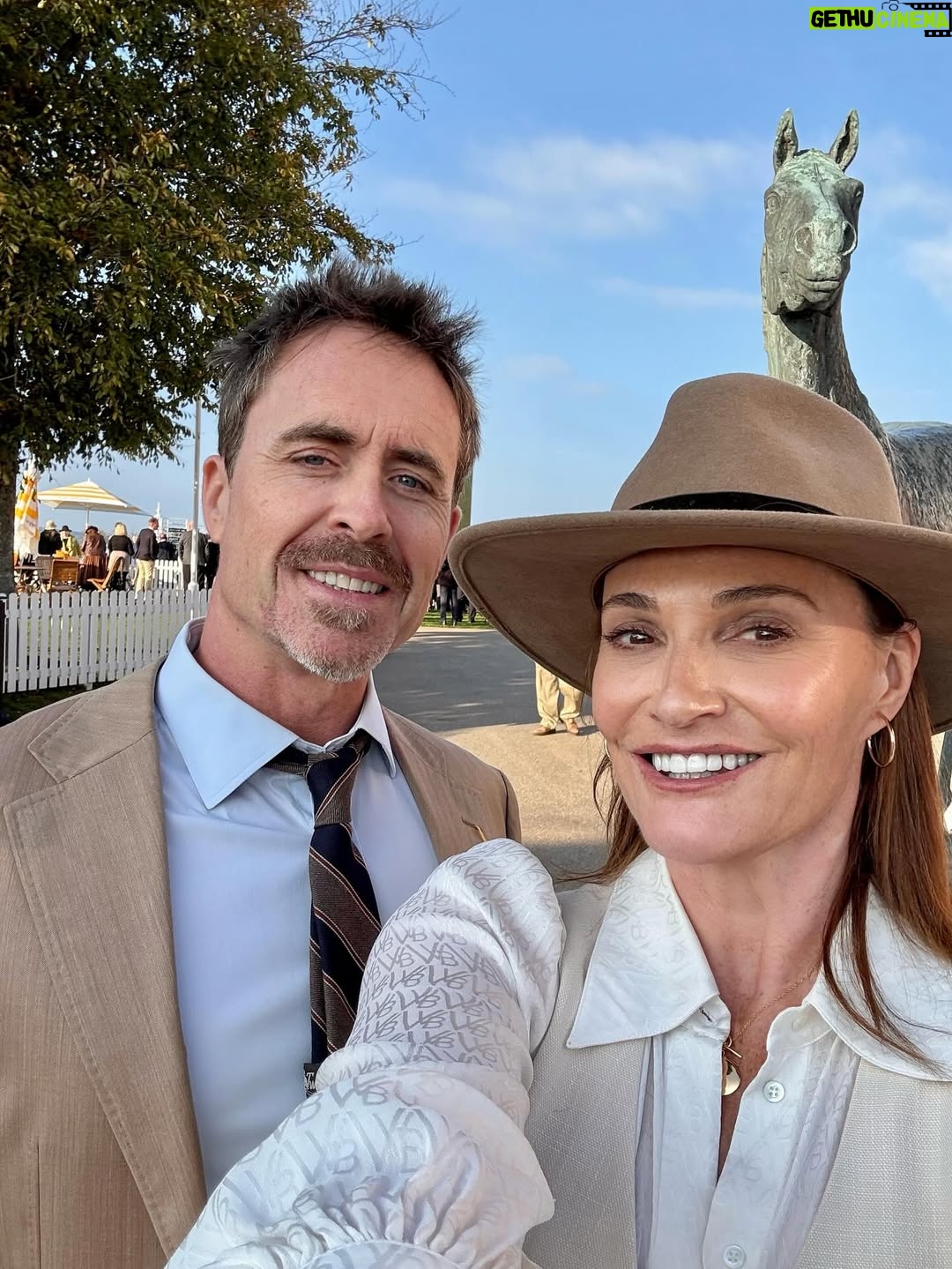 Sarah Parish - 3.9K Likes - Thank you to the Duke and Duchess of Richmond for hosting us today at Goodwood. Gorgeous lunch, great company and I won £3.50! Kerrrrching!🤑💰💸💵@thejimmurray