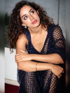 Actress Sargun Kaur Luthra HD Photos and Wallpapers January 2026