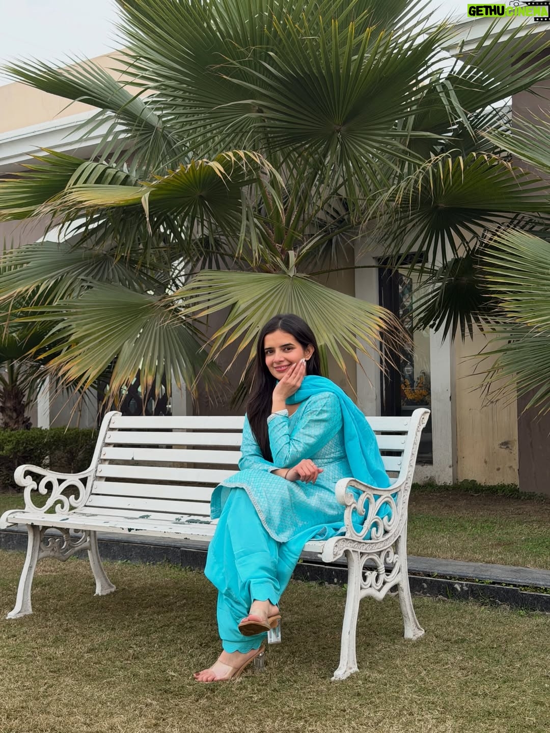 Sargun Sekhon - 9.8K Likes - Je tu naal mere challe….💞 
.
.
.
.
.
.

.
#photooftheday #trending #punjabisuit #suitday #explore