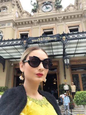 Sasha Saidin Instagram - 🎰 

The not so rich but boleh tahan famous. 

Take me back @yani_bakhtiar ❤️

#TurnbackThursday 

#ADashOfSash❤️
#CommittedToTheCelopians 
#DiaryOfADevotedDomesticatedDabawi 
#TheElusiveFairytaleOfTheHalfBloodPrincessSayang