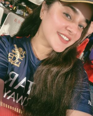 Satya Singh Instagram - RCB♥️♾️
Forever 18🦁