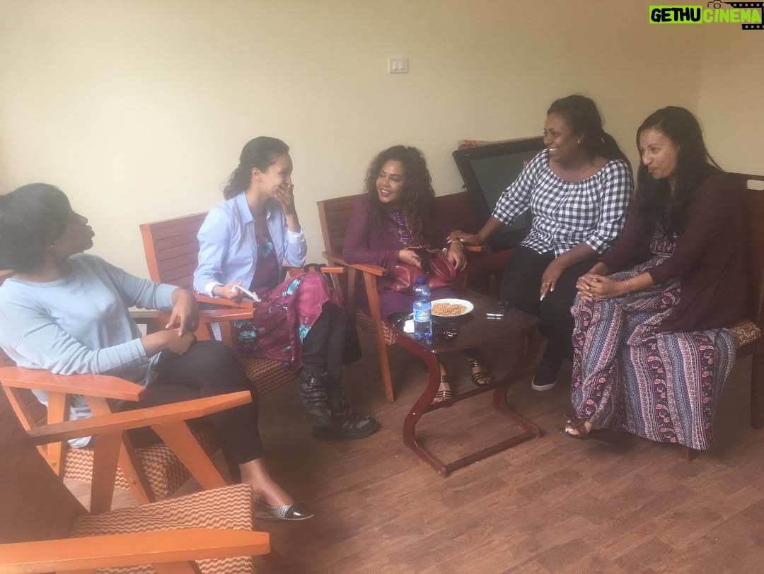 Sayat Demissie - 8.8K Likes - የሚያጠግብ እንጀራ ከምጣዱ ያስታውቃል, ይባል የለ. #ሙሉአለም ታደስ, #አዜብ ወርቁ, #ቤዛ ሀይሉ, #ቅድስት ይልማ, #ሳያት ደምሴ. Had an eye opening spirit lifting day. #Mulualemtadese #azebworku #kedesteyelma #bezahaylue #sayatdemissie #madeinethiopia #ironladies