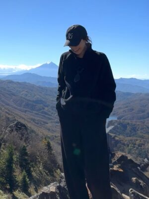 Sayu Kubota Instagram - やっと！今年やろうと決めていた登山に⛰️年々体を動かすことが好きになってる。心も身体もすこやかでありたいですね、