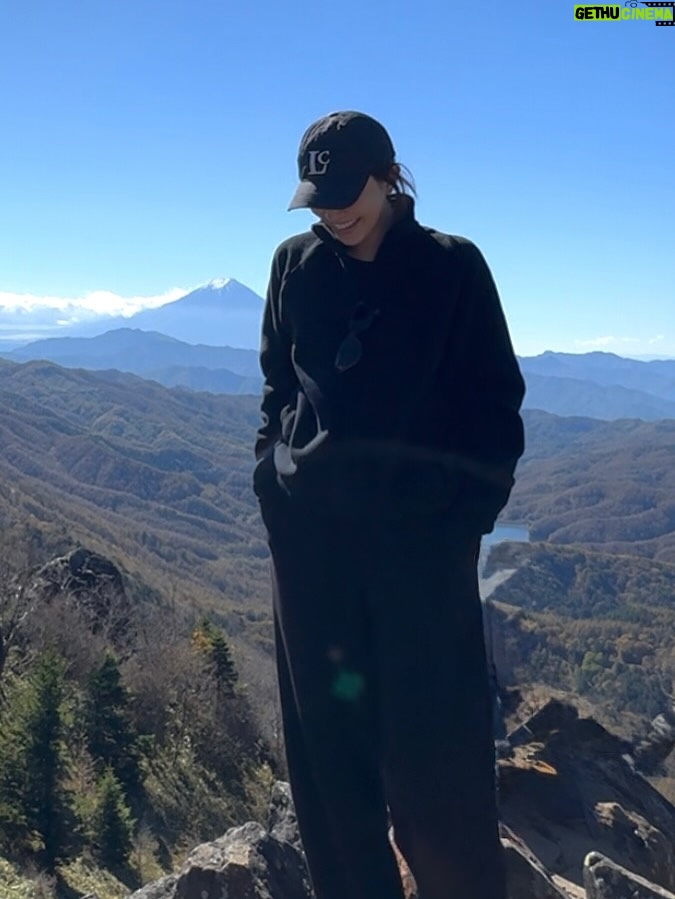 Sayu Kubota - 11.6K Likes - やっと！今年やろうと決めていた登山に⛰️年々体を動かすことが好きになってる。心も身体もすこやかでありたいですね、