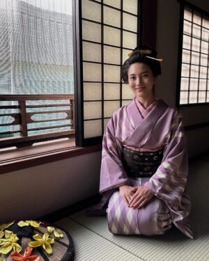 Sayu Kubota Instagram - @berabou_nhk 松ノ井改め、お千代、ありがとうございました🌼これでほんとに最後の出演となりました。笑気がついて下さった皆様、ありがとうございます。またいつか、どこかで😌