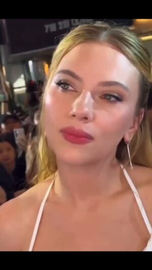 Scarlett Johansson Instagram - Wow 🤍😍😍😍#scarlettjohansson #jurassicpark #JurassicWorldRebirth