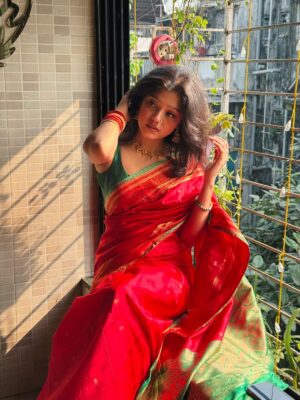 Sejal Jadhav Instagram - š¹šŖššāØ
.
.
.
.
.
.
.
šø - @atharva_ware_31
{ paithani saree, Suta Bombay, Maharashtrian lookbook, saree, traditional, desi girlie, bindi, chudiyan, desi fit, desi aesthetics, desi, desi core, love, old aesthetics, vintage, Marathi song, Marathi old song, trending, vintage aesthetics, reels, trending audio, songs, explore, explore page }
.
#happydiwali #fyp #fypć· #foryou #paithani #likeforlikes #ootd #traditional #saree #diwali2025 #marathi #marathisong #outfitoftheday #fashionista #lookbook #style #styleoftheday #stylediaries #aesthetic #ļ½ļ½
ļ½ļ½ļ½ļ½
ļ½ļ½ļ½ #whatiwore #theeverydayproject #instagram #instagood #instadaily #instamood #trendy #trending #sejaljadhav
