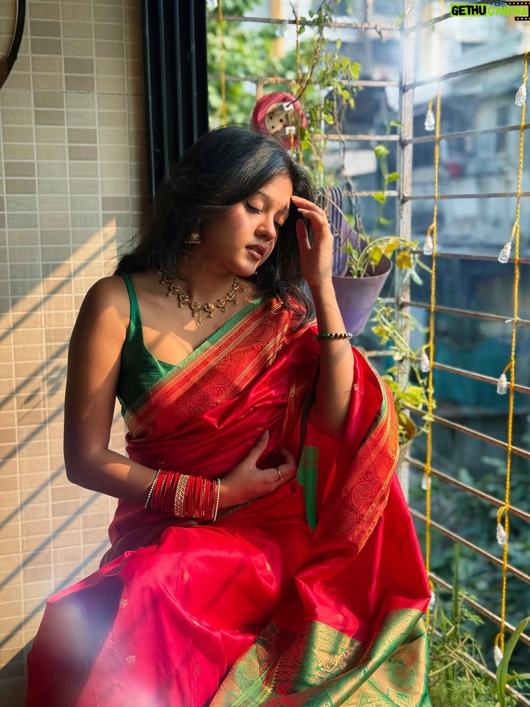 Sejal Jadhav - 24.9K Likes - 🌹🪔🌙📜✨
.
.
.
.
.
.
.
📸 - @atharva_ware_31 
{ paithani saree, Suta Bombay, Maharashtrian lookbook, saree, traditional, desi girlie, bindi, chudiyan, desi fit, desi aesthetics, desi, desi core, love, old aesthetics, vintage, Marathi song, Marathi old song, trending, vintage aesthetics, reels, trending audio, songs, explore, explore page }
.
#happydiwali #fyp #fypシ #foryou #paithani #likeforlikes #ootd #traditional #saree #diwali2025 #marathi #marathisong #outfitoftheday #fashionista #lookbook #style #styleoftheday #stylediaries #aesthetic #ａｅｓｔｈｅｔｉｃ #whatiwore #theeverydayproject #instagram #instagood #instadaily #instamood #trendy #trending #sejaljadhav