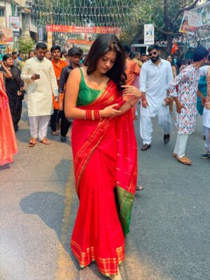 Sejal Jadhav Instagram - š¹šŖššāØ
.
.
.
.
.
.
.
šø - @atharva_ware_31
{ paithani saree, Suta Bombay, Maharashtrian lookbook, saree, traditional, desi girlie, bindi, chudiyan, desi fit, desi aesthetics, desi, desi core, love, old aesthetics, vintage, Marathi song, Marathi old song, trending, vintage aesthetics, reels, trending audio, songs, explore, explore page }
.
#happydiwali #fyp #fypć· #foryou #paithani #likeforlikes #ootd #traditional #saree #diwali2025 #marathi #marathisong #outfitoftheday #fashionista #lookbook #style #styleoftheday #stylediaries #aesthetic #ļ½ļ½
ļ½ļ½ļ½ļ½
ļ½ļ½ļ½ #whatiwore #theeverydayproject #instagram #instagood #instadaily #instamood #trendy #trending #sejaljadhav