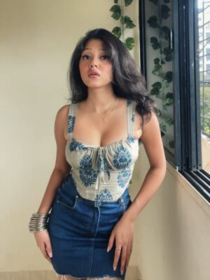Sejal Jadhav Instagram - Oh do you know O ošš«¢š
.
.
.
.
.
.
.
{ kalamkari, kalamkari cotton corset top, skirt, indowestern corset top, casual lookbook, fusion style top, y2kstyle, y2k, love, old aesthetics, 2000s, 2000saesthetics, 2000s song, vintage, trending, vintage aesthetics, reels, trending audio, songs, explore, explore page }
.
#y2k #y2kstyle #2000s #basics #basicoutfit #fyp #fypć· #foryou #likeforlikes #ootd#outfitoftheday #outfitinspo #fashionista #stylist #lookbook #outfitmagazine #style #styleoftheday #aesthetic #ļ½ļ½
ļ½ļ½ļ½ļ½
ļ½ļ½ļ½ #whatiwore #theeverydayproject #instagram #instagood #instadaily #instamood #trendy #trending #positivevibes #sejaljadhav