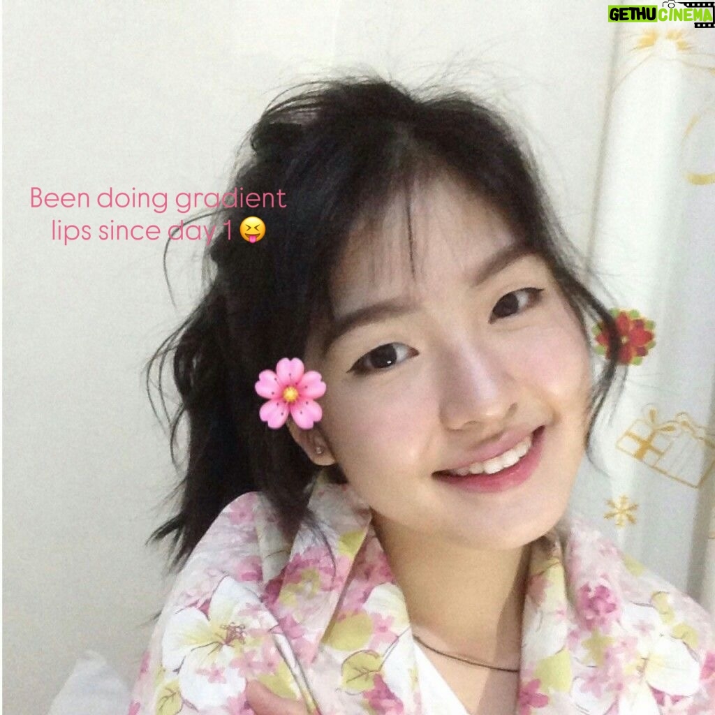 Sela Guia - 5.5K Likes - Some things never change…2016 me knew what was up. I mean, the gradient lips???? HAHA since day 1!!! 

Pero parang medyo malaki pala ilong ko dati??? Omg! 😂😂