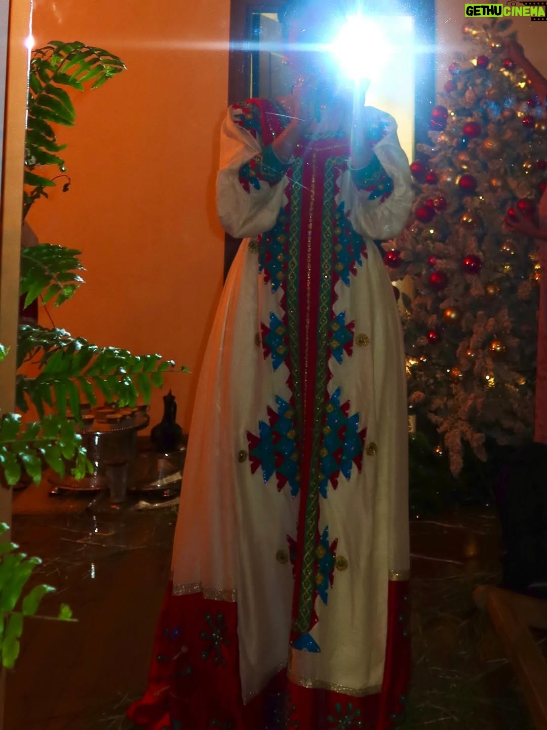 Selam Tesfaye - 41.4K Likes - መልካም ገና! 
.
.

Dress from shibshbo 
For order 0962308826