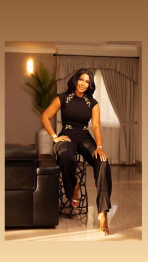 Selassie Ibrahim Instagram - Join me in celebrating my troublesome little sis @impeccable_sena Happiest Birthday to the beautiful Sena. Jehovah is not done with you gurl. Enjoy every bit of your day . Love you keke