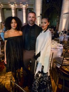 Actress Selita Ebanks HD Photos and Wallpapers October 2025