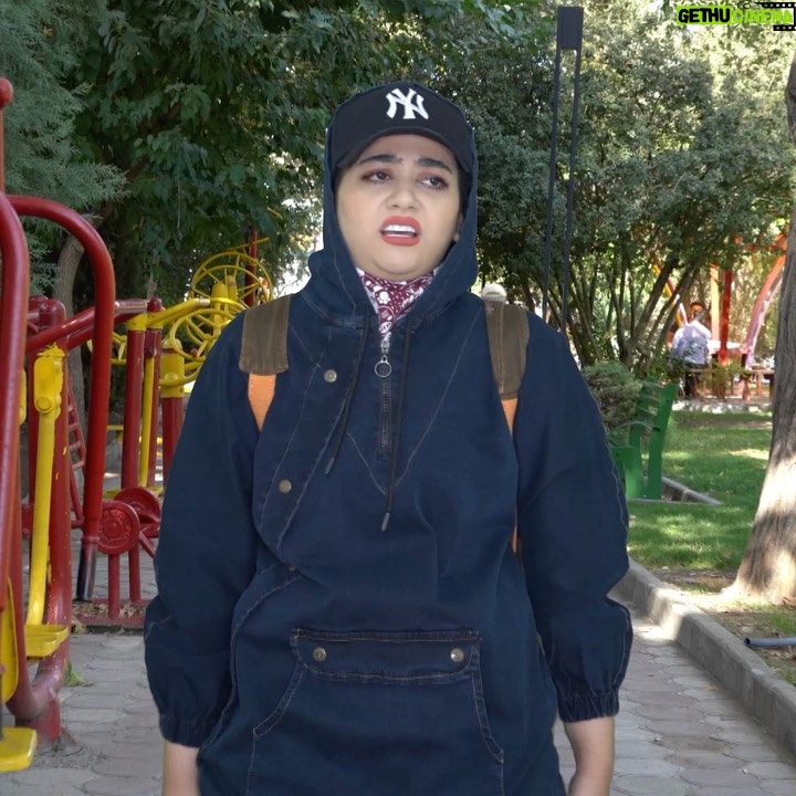 Serna Amini - 1.9 Million Likes - تا حالا واستون اتفاق افتاده که اینجوری ضایع بشین؟؟😂
کدومش از همه بدتر بود ؟😂😂
اون که میگه پدر شمارو هم در بیاره بر اساس 
واقعیت بود 😂✋
.
.
@serna_amini 

.
.
دختر تو 
آسانسور 
.
@heliya_khazaee 
.
.

مرسی که هستین 😍🙏